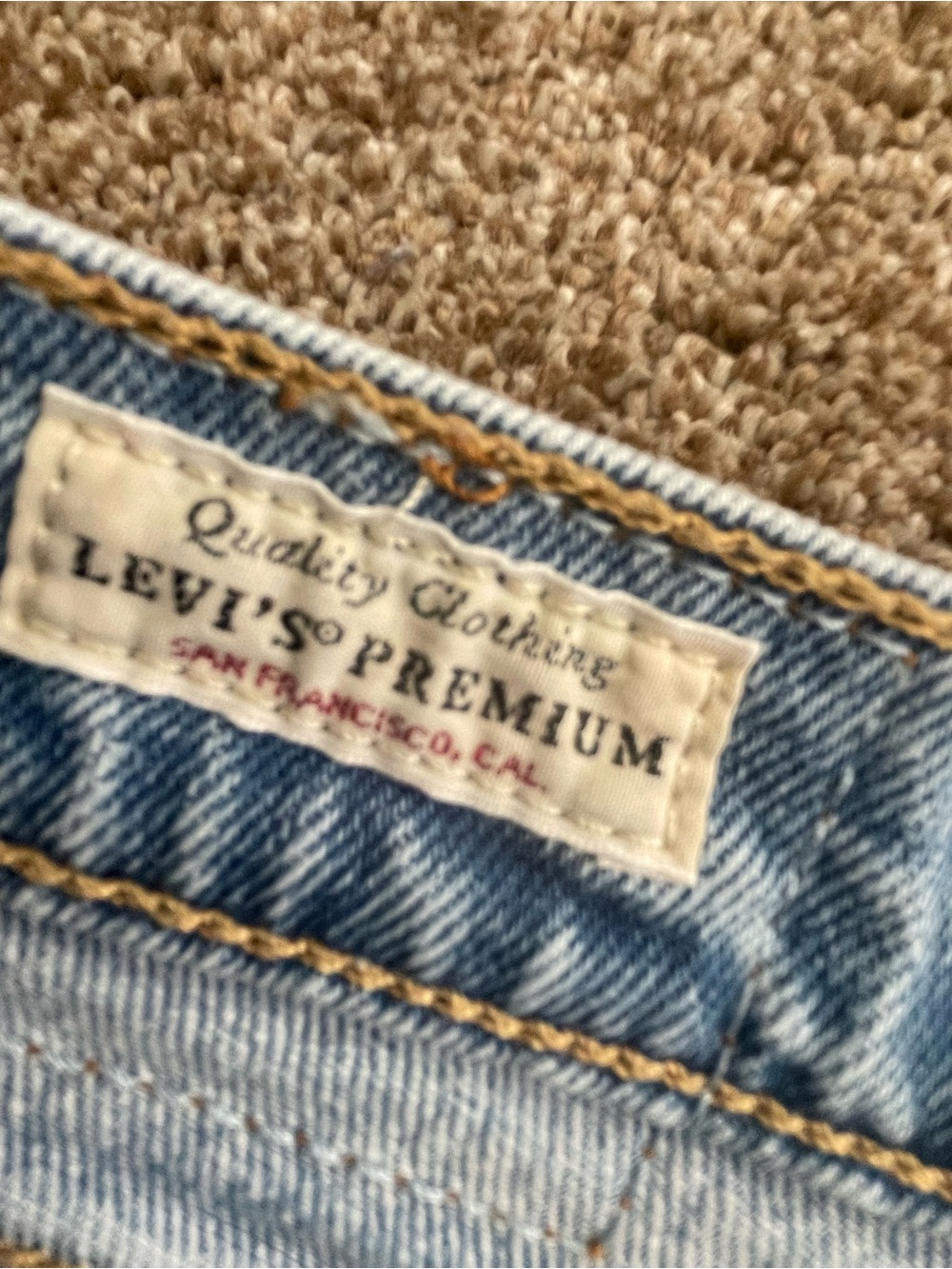 Levi's Light Wash Straight Leg Jeans - Picture 4 of 9